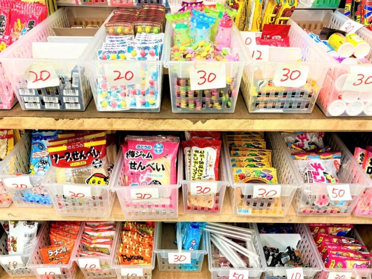 子どもも大人もにっこり！旭区の駄菓子が安い酒屋さん「中野酒店